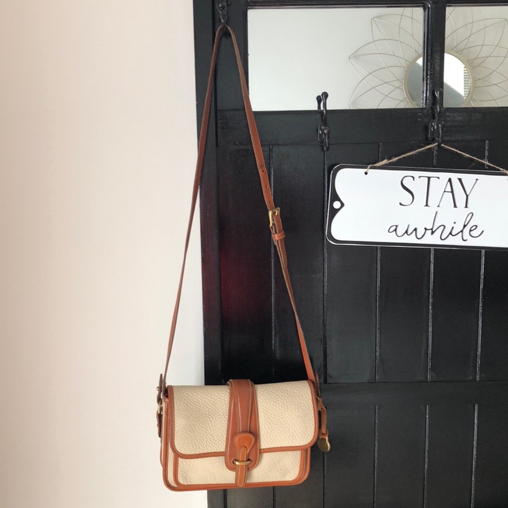 Vintage Dooney and Bourke crossbody